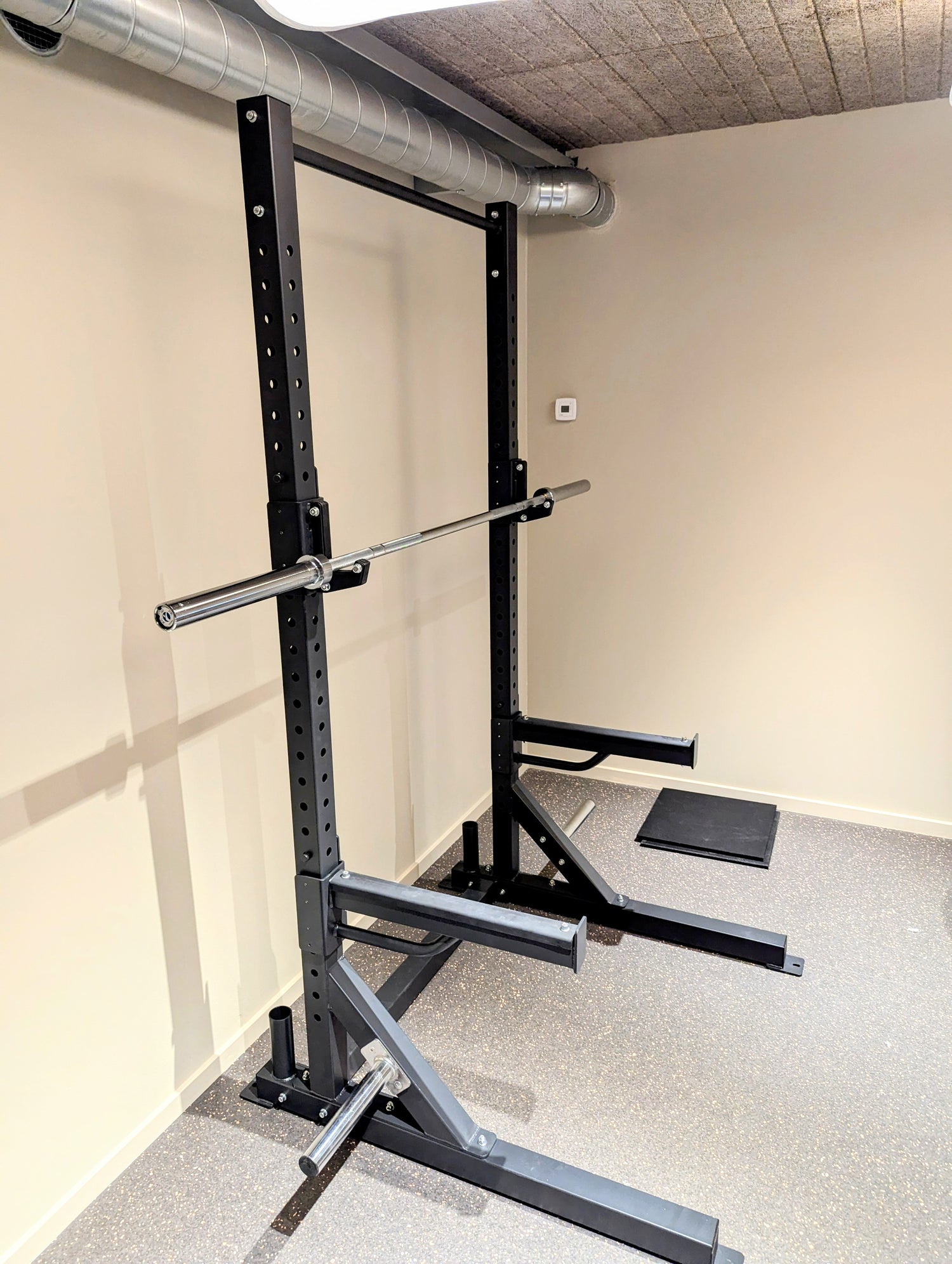 S75 Squat rack m/ pullup